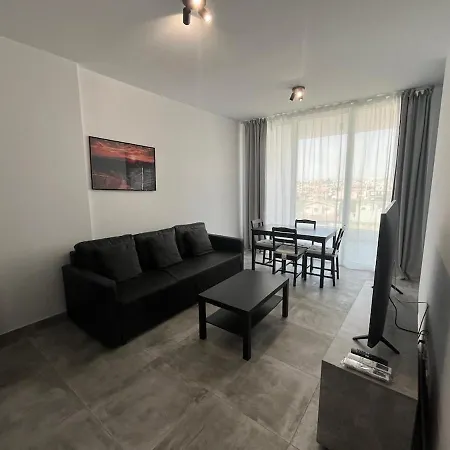 One Bedroom Penthouse Flat Lejlighed